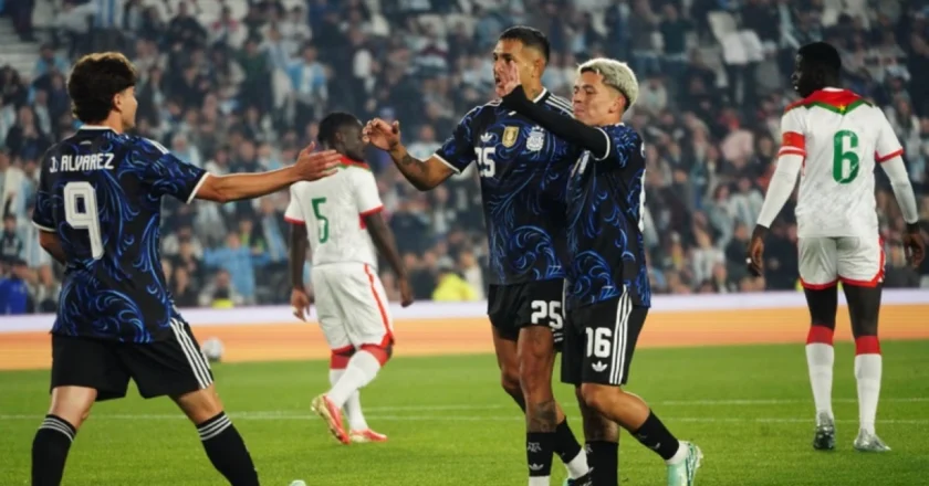 Argentina metió 7, goleó a Burkina Faso y festejó antes de la despedida de Messi: goles y resumen