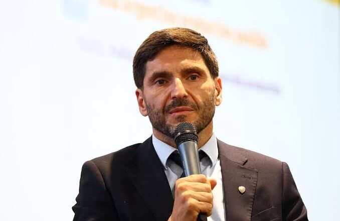 Santa Fe desdobla las elecciones y mantendrá las PASO
