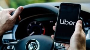 El Municipio evalúa sanciones para Uber y DiDi y respalda el registro digital